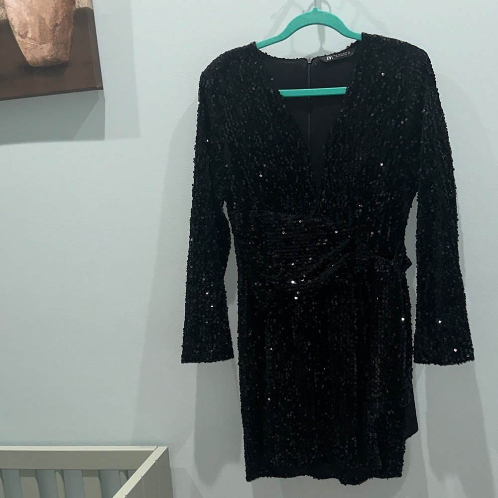 Zara Black Long Sleeve Sequin Mini Dress in XL